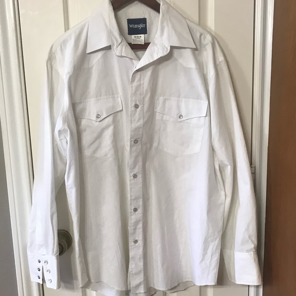 Western style pearl snap button down